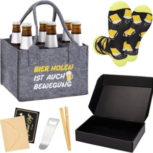Funny Beer Gift Set for Men, 5 Pieces: Felt Beer Bag 6 Compartments, Beer Socks, Bottle Opener, BBQ Tongs, Greeting Card – Birthday Gift, Father’s Day, Oktoberfest