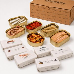 MARISKITO Galician Deli Preserves Set La Mar de Sensaciones – Gift Box 6 Premium Canned Foods – Mussels, Octopus, Ensis, Colourful Scallop, Tuna Belly Fillet, Sardinilla – Delicatessen