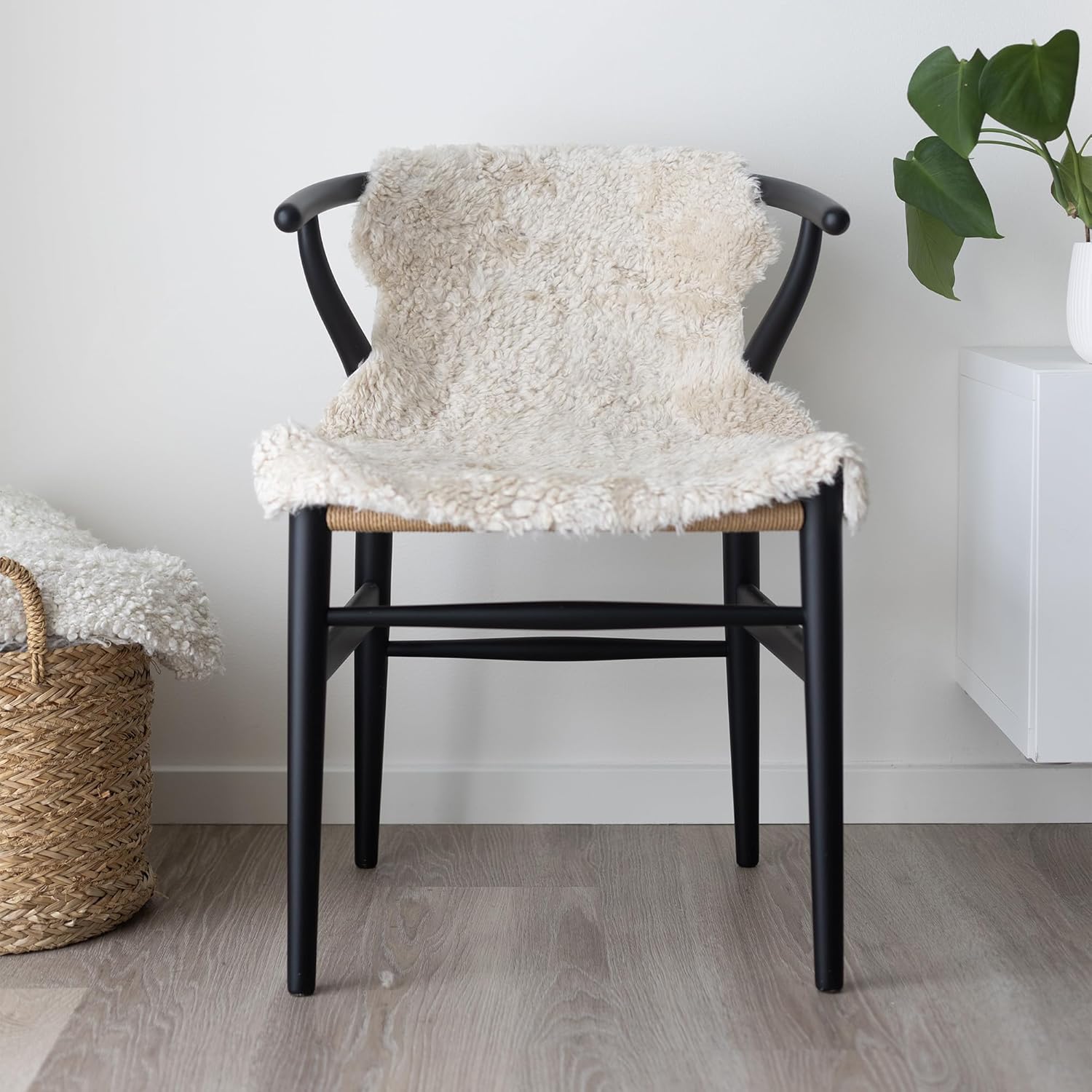 Nordic Sheep Real Lambskin Rug 90 x 60 cm Beige – Bild 4