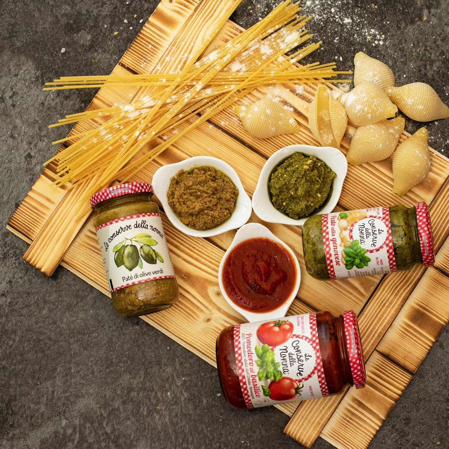 Italian Gift Set "Pisa" | Large Gift Basket with Pasta, Olive Oil & Many Specialities from Italy | Gift Basket for Men and Women as Christmas, Thank You – Bild 2