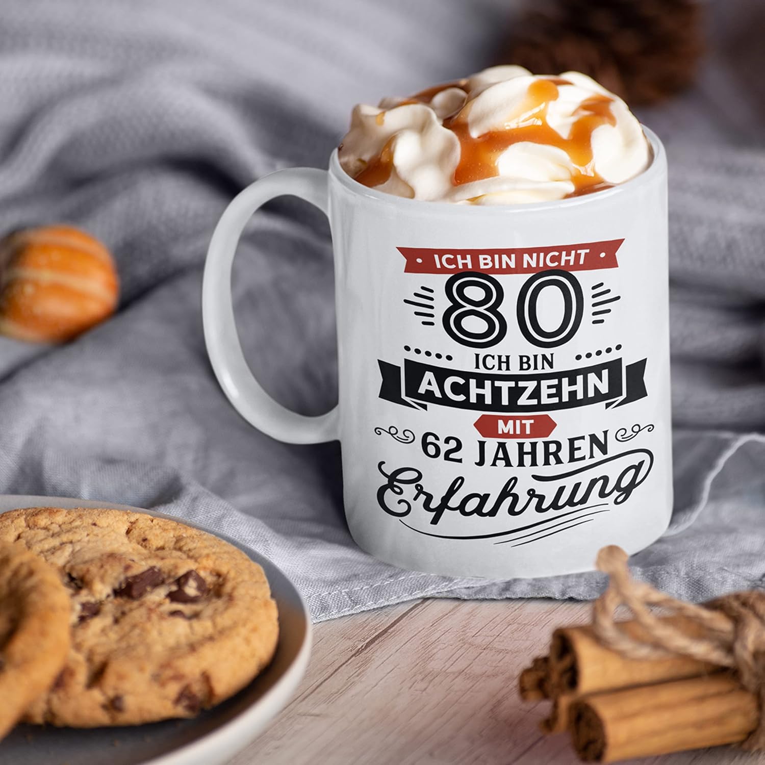 Gift Mug for 80th Birthday - Ich bin nicht 80, Ich bin 18 mit 62 Jahre Erfahrung | Mug with Funny Saying as a Gift Idea Ceramic 330 ml – Bild 6