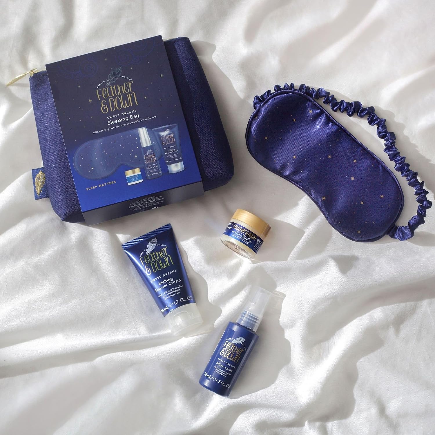 Feather & Down Sleeping Bag Gift Set (Luxury Eye Mask, Sleep Balm, Pillow Spray, Shower Cream) - With Soothing Lavender & Chamomile Essential Oils - Cruelty Free Vegan – Bild 7