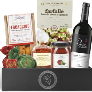 Italia Gift Basket with Red Wine and Italian Delicacies, Pasta, Sugo, Focaccine, Spice Mix and Amaretti, Italian Gift Basket for Men and Women for Birthday, Wedding, Anniversary
