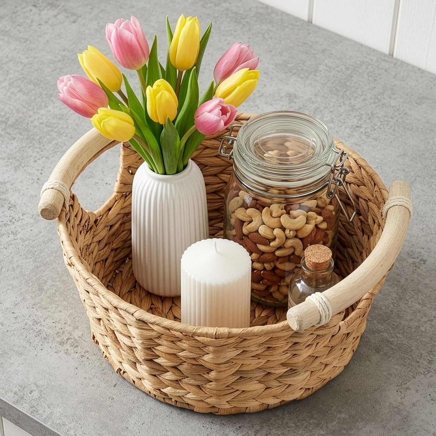 Braided Gift Basket, Empty, Round Storage Basket Made of Water Hyacinth with Wooden Handles, Gift Basket for Filling, Wicker Basket for Gifts & Decoration, 31.2 x 29.8 x 13.8 cm – Bild 4
