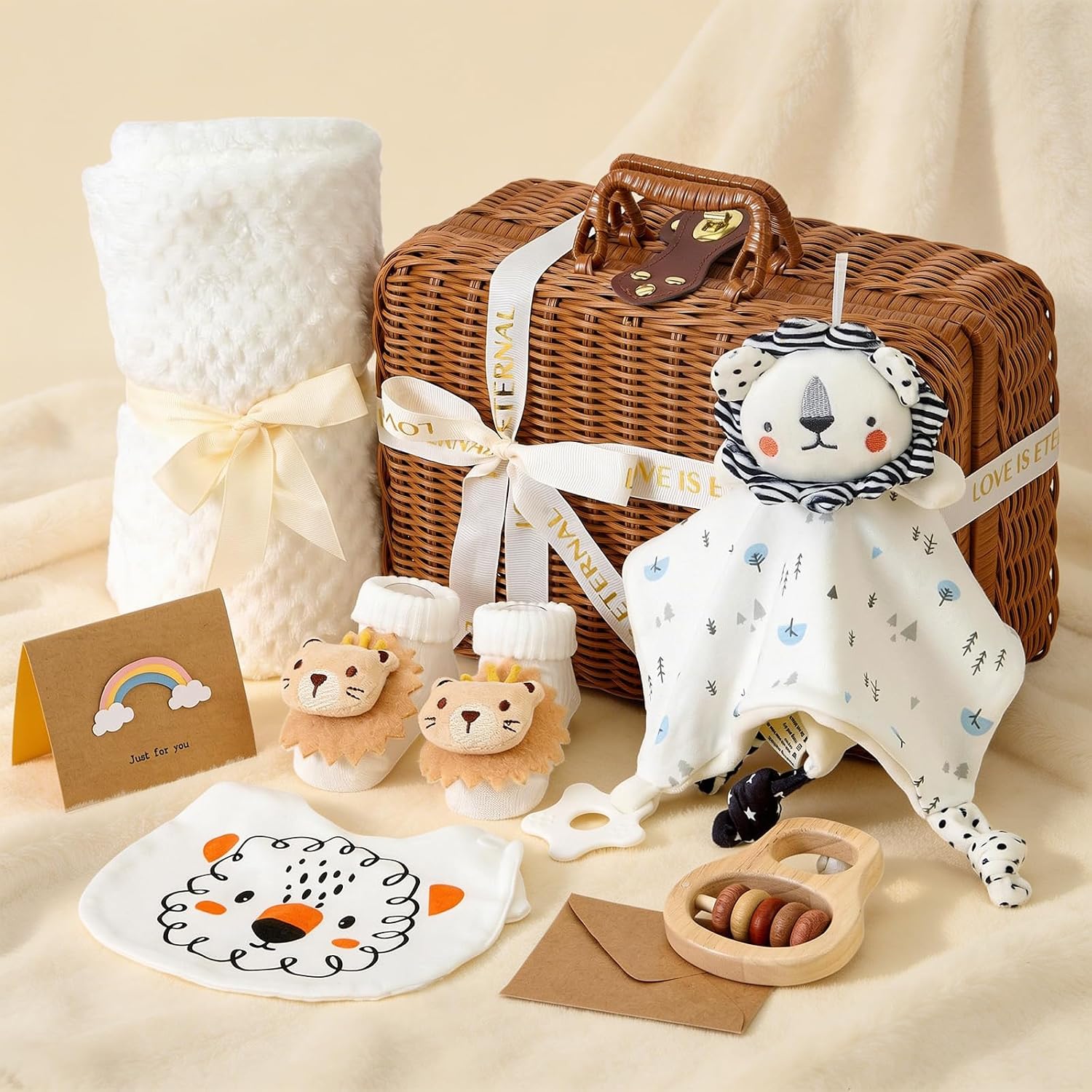Baby Gift Boy Girl Newborn Gift Birth Boy Girl Baby Gifts with Baby Comforter with Lion Baby Blanket Bib Socks Wooden Rattle Baby Shower Gift Box Baby Shower Party – Bild 4