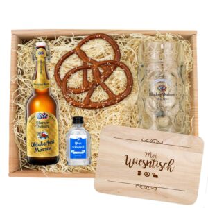 Bavariashop Oktoberfest box "Hacker Pschorr 2", a great gift idea for any occasion from Bavaria