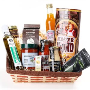 Gift basket / gift basket delicacies excellent with pesto, pasta, sauces, oil, vinegar, spice and chocolate, good as a gift basket filled for women, customers, delicacies basket, gourmet gift basket