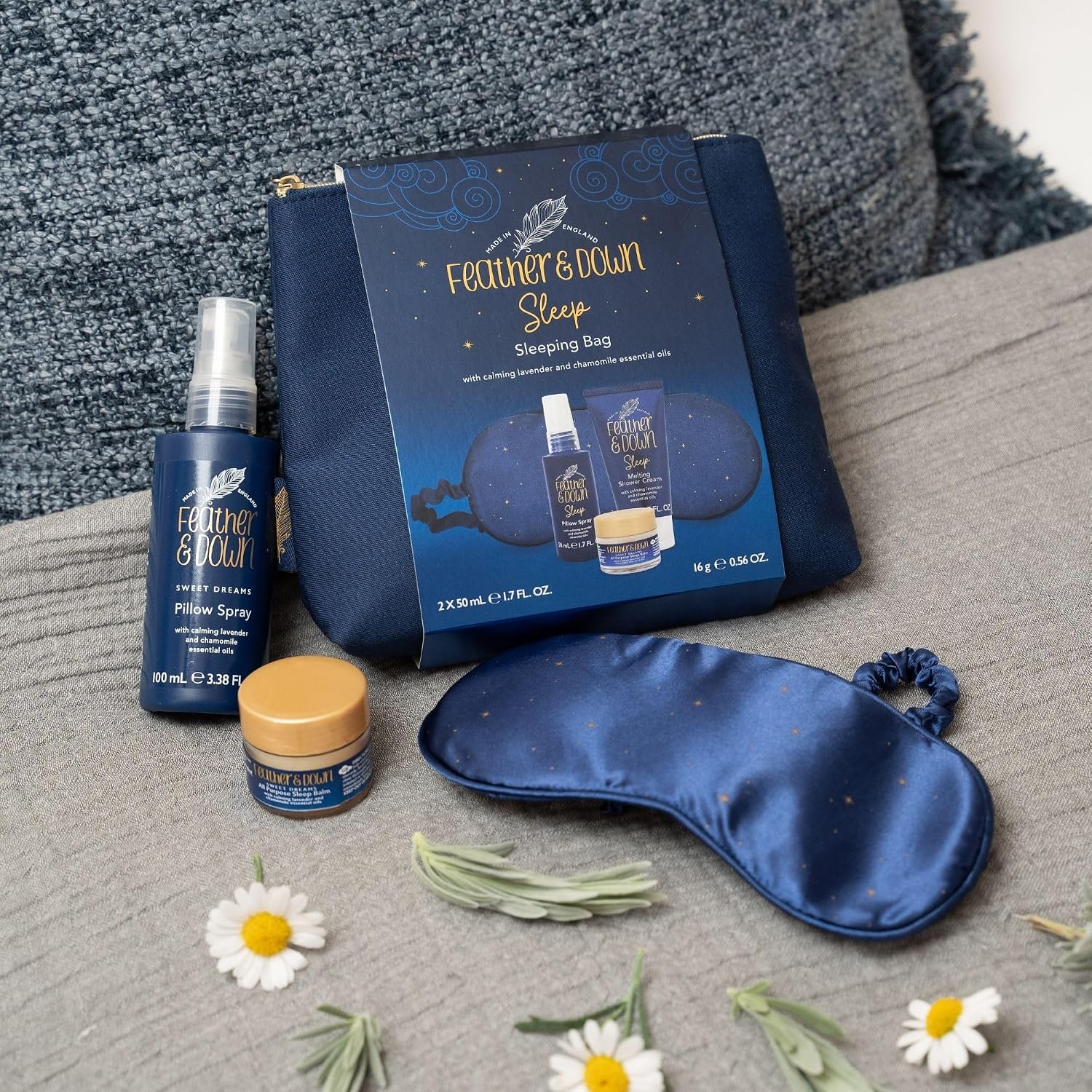 Feather & Down Sleeping Bag Gift Set (Luxury Eye Mask, Sleep Balm, Pillow Spray, Shower Cream) - With Soothing Lavender & Chamomile Essential Oils - Cruelty Free Vegan – Bild 5