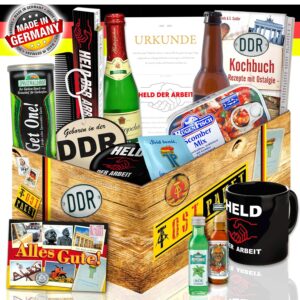 Ostprodukte 13 DDR Items in Gift Set for Men with Cookbook