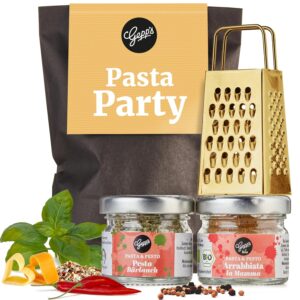Gepp’s Delicatessen Wonder Bag Pasta, Gift Set with Pasta Spice, Wild Garlic Pesto ans Parmesan Grater, Gift Basket with Italian Specialities, According to Own Recipes, Gift Idea for Pasta Fans