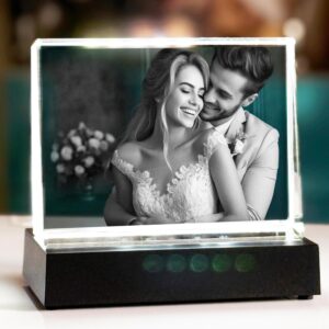 contento Personalised 2D Crystal Photo with Your Own Picture, Laser Engraved Glass Photo as an Individual Gift, Dimensions, 10.5 x 8 x 3 cm (Crystal + Light Base, M Landscape Format (10.5 x 8 x 3 cm)