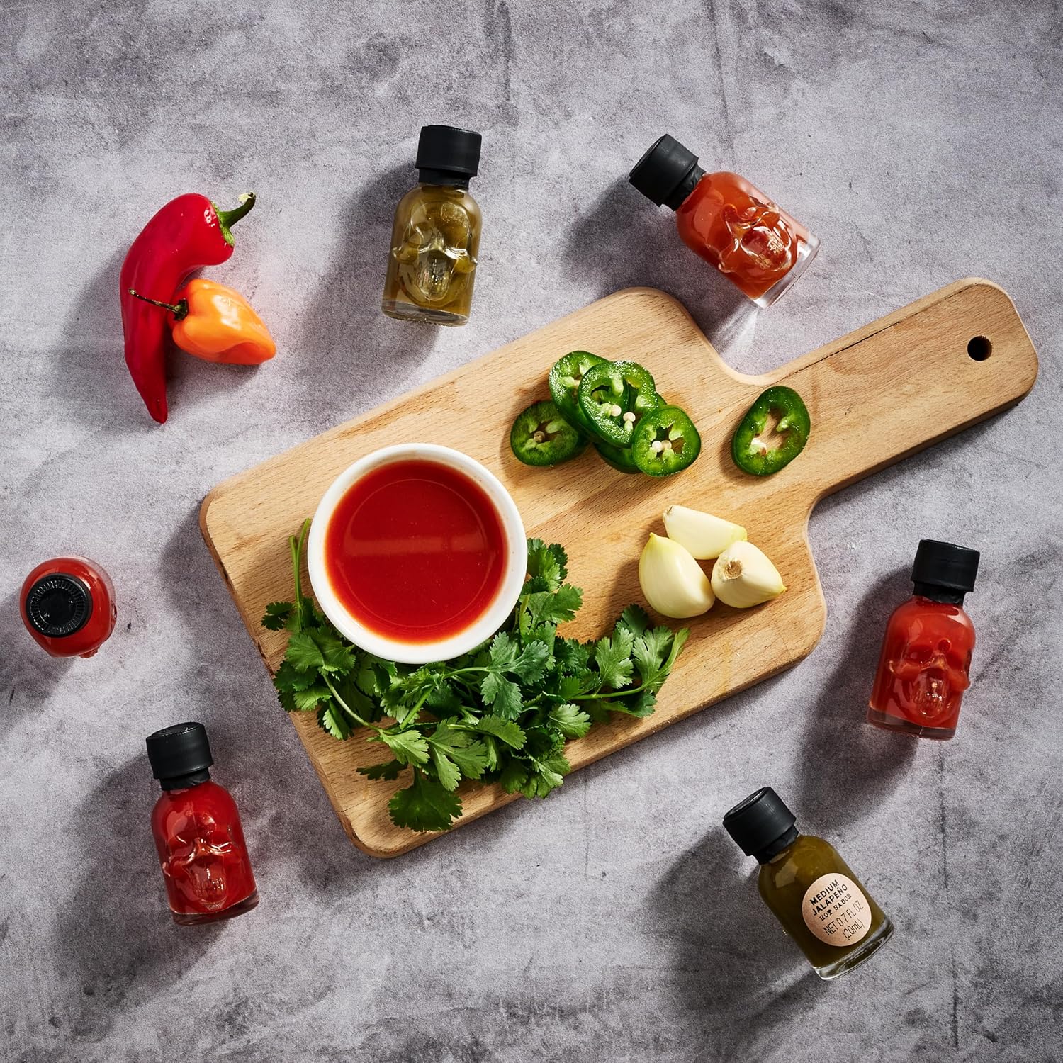 Man Crates Hot Sauce Inferno Flight Gift Set - 21 Hot Varieties – Bild 5
