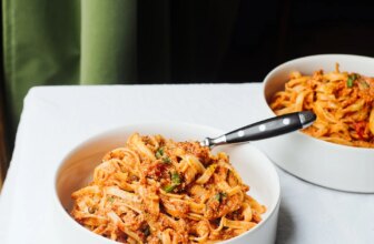 Fettuccine mit Ricotta-Paprika-Sauce – Rezept von Mateo Zielonka