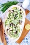Griechischer Gurkensalat mit Feta und Dill