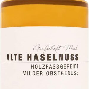 Grafschaft Mark Alte Haselnuss Hazelnut Schnapps, 1 x 0.7 L, 40% Vol. Alcohol, Mild Fruit Brandy, Matured in Wooden Barrels, from Our Distillery, Elegant Aromas of Nut, Ideal as a Gift