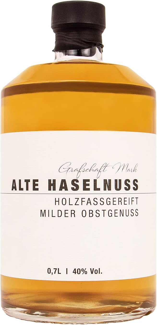 Grafschaft Mark Alte Haselnuss Hazelnut Schnapps, 1 x 0.7 L, 40% Vol. Alcohol, Mild Fruit Brandy, Matured in Wooden Barrels, from Our Distillery, Elegant Aromas of Nut, Ideal as a Gift