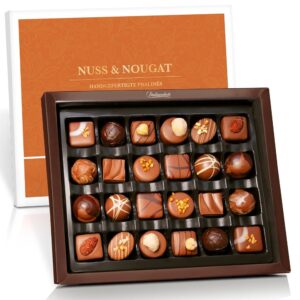 Pralinenbote Genussmanufaktur – 24 Nut & Nougat Pralines, Handmade by German Chocolatiers, the Exclusive Chocolate Gift without Alcohol