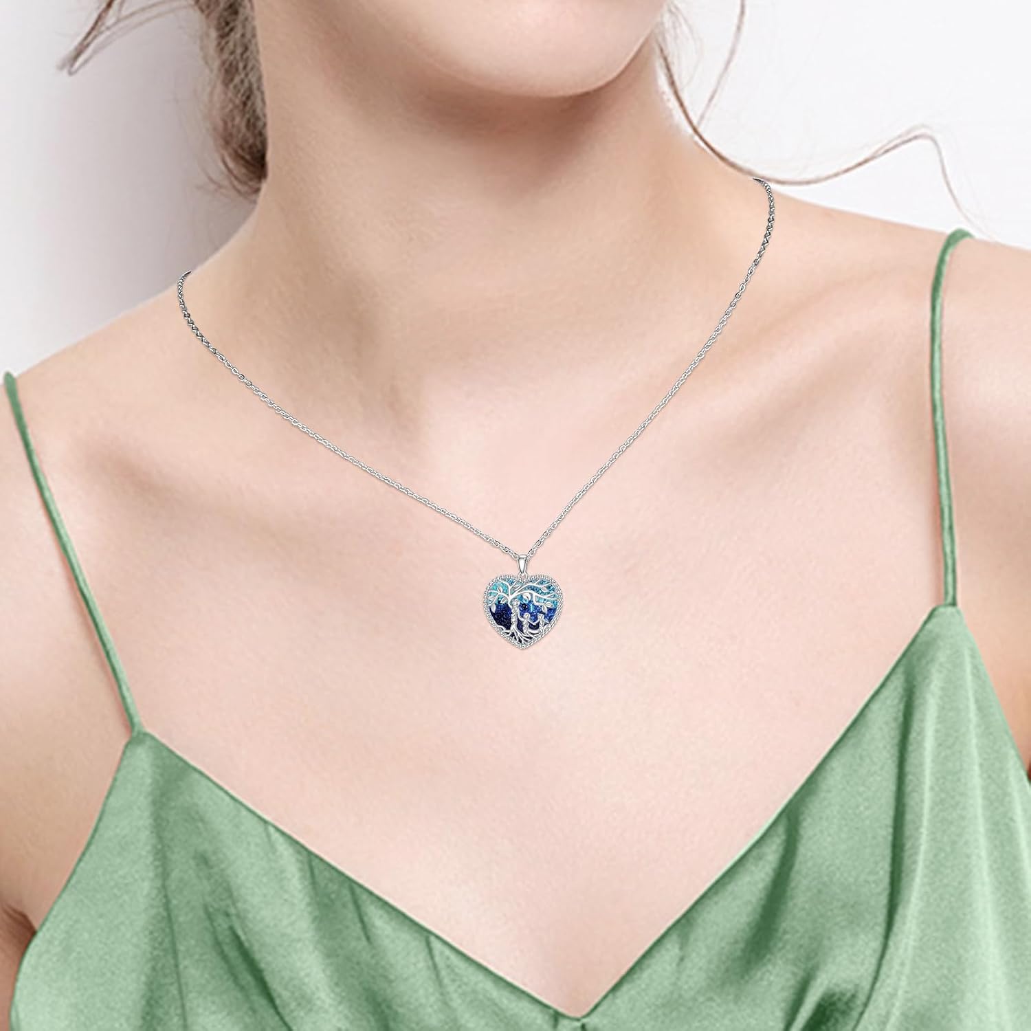 Women's Tree of Life Necklace 925 Sterling Silver Mother Children Daughter Son Tree of Life Family Heart Pendant Jewellery Gifts for Mum Girls – Bild 5