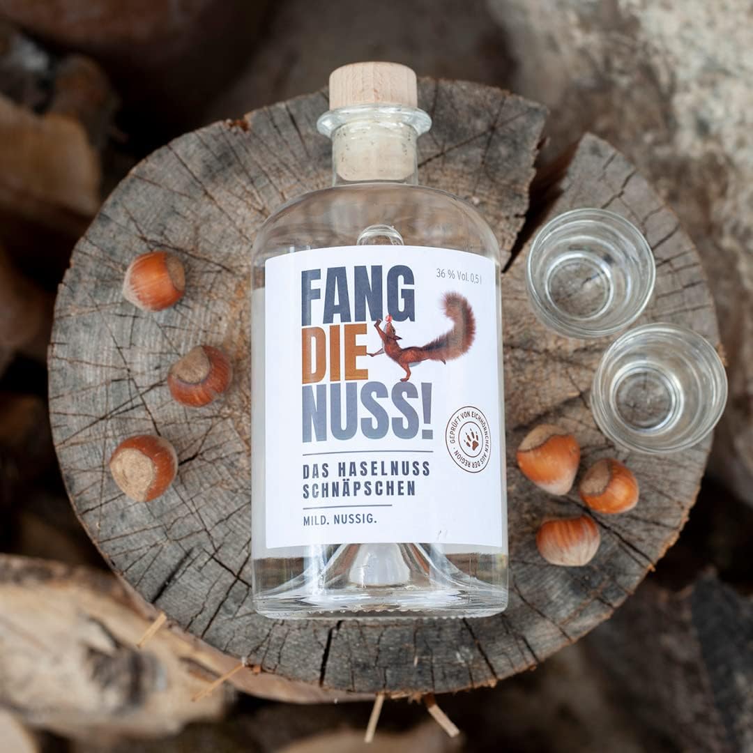 Fang die Nuss! Premium Hazelnut Schnapps | Mild Nutty | 36% Vol. Alcohol | Tested by Squirrels from the Region | Charity Gift | 0.5 L | Enjoy & Do Good – Bild 3