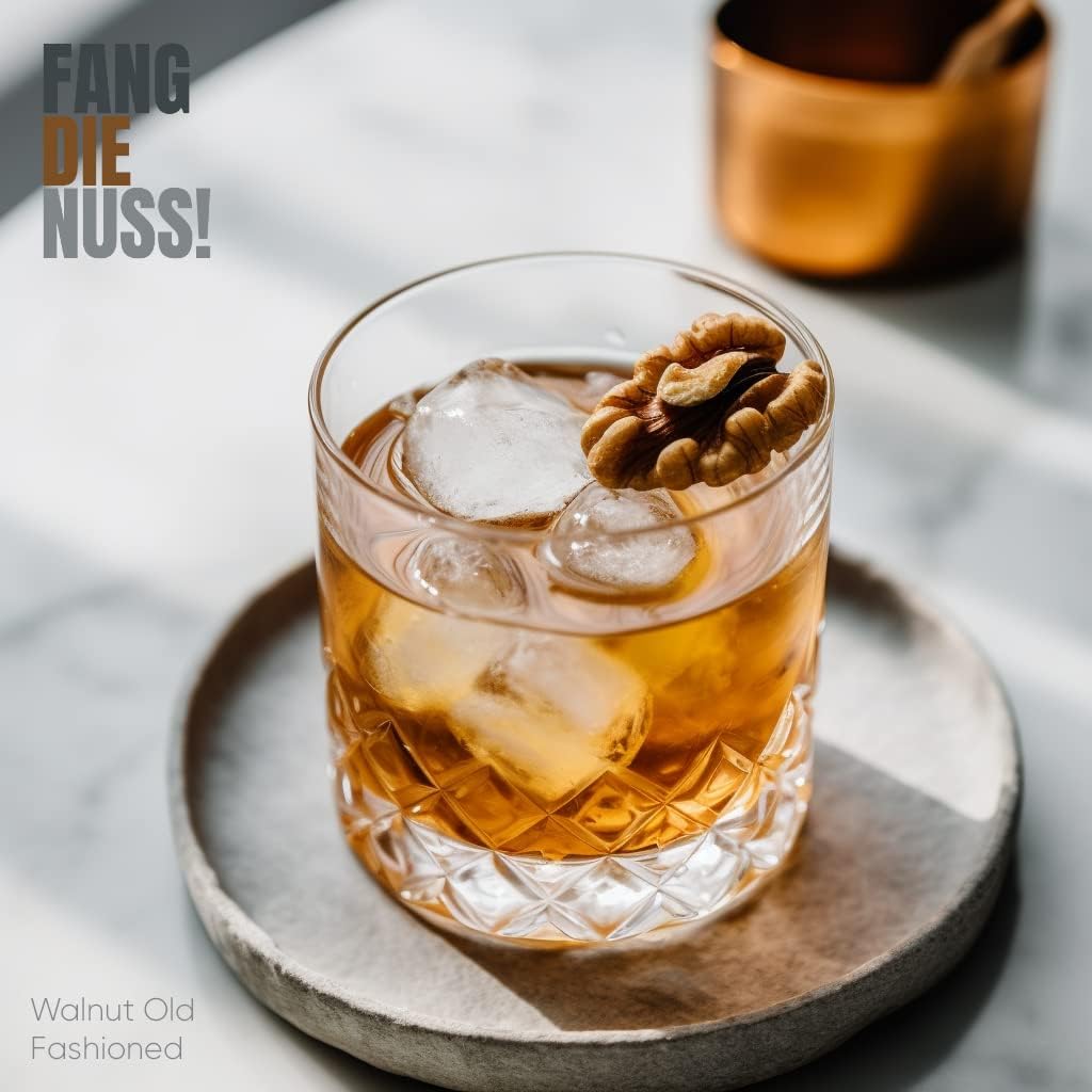 Fang die Nuss! Premium Walnut Liqueur Intensive Strong 30% Vol. Alcohol Tested by Squirrels from the Region Walnut Brandy 0.5 L Enjoy and Do Good – Bild 4