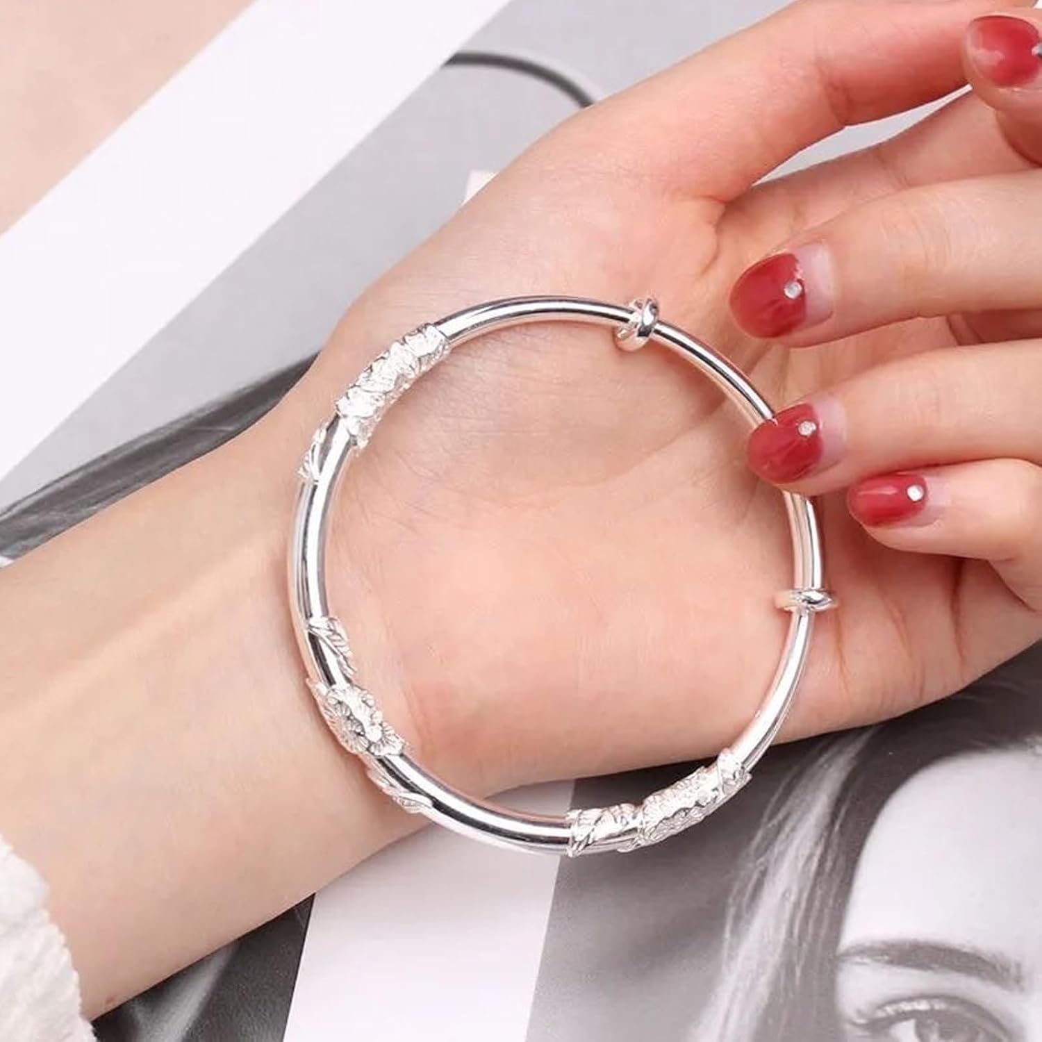 925 Sterling Silver Bracelets for Women, Delicate Adjustable Bracelet, Simple and Elegant Jewellery Gift for Birthday, Wedding Anniversary, Christmas, Standard, Metal, No Gemstone