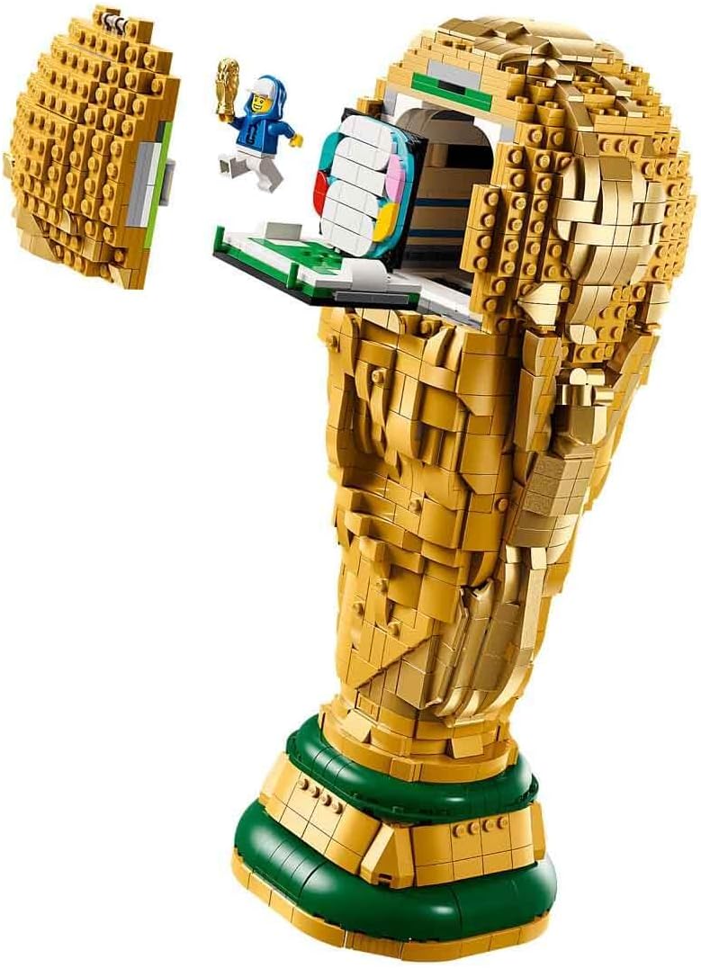 LEGO Editions Official FIFA World Cup Trophy 43020 – Bild 4
