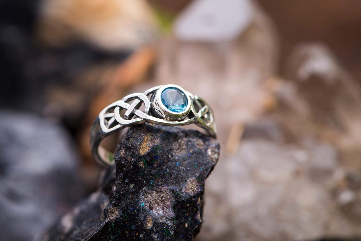 WINDALF TÂMIA Celtic Ring 6mm Blue Topaz Engagement Ring with Cubic Zirconia 925 Sterling Silver – Bild 9