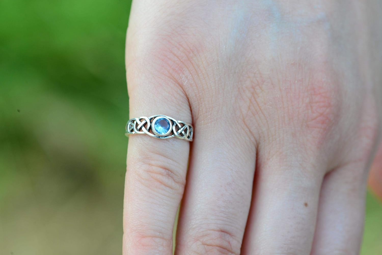 WINDALF TÂMIA Celtic Ring 6mm Blue Topaz Engagement Ring with Cubic Zirconia 925 Sterling Silver – Bild 8