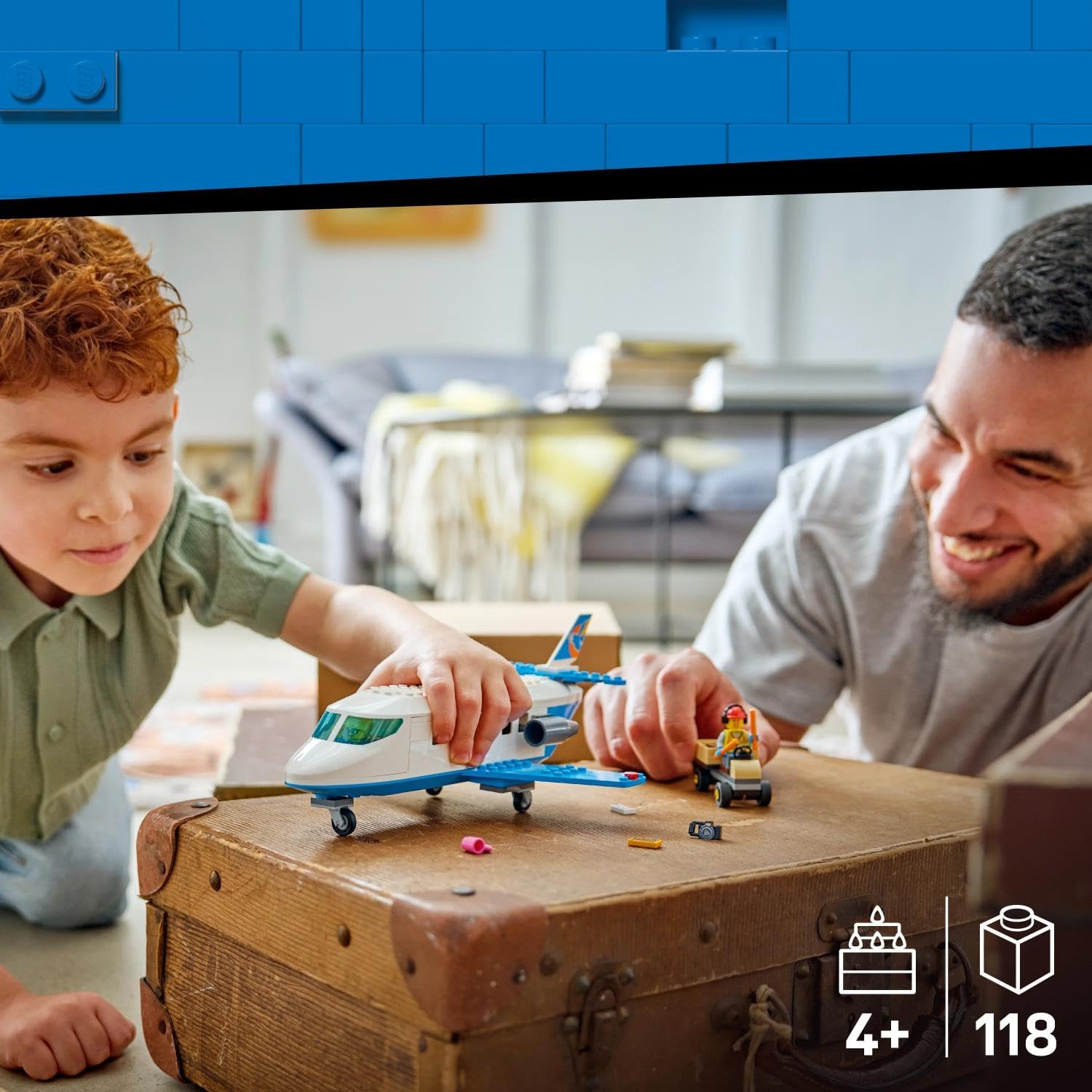 LEGO City Passenger Jet Toy, Aeroplane Model Kit with 4 Mini Figures and Travel Accessories, Educational Toy, Birthday Gift for Boys from 4 Years, 60492 – Bild 3