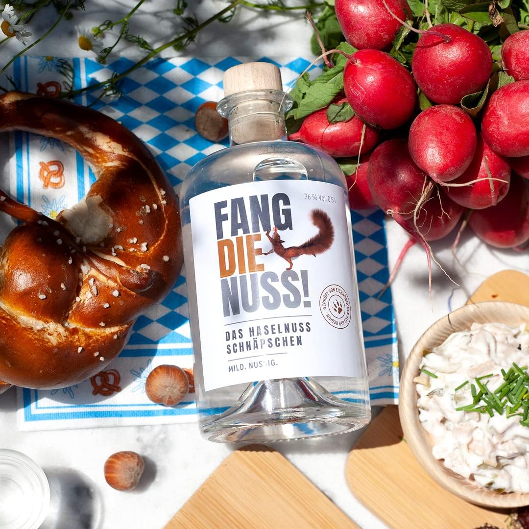 Fang die Nuss! Premium Hazelnut Schnapps | Mild Nutty | 36% Vol. Alcohol | Tested by Squirrels from the Region | Charity Gift | 0.5 L | Enjoy & Do Good – Bild 4