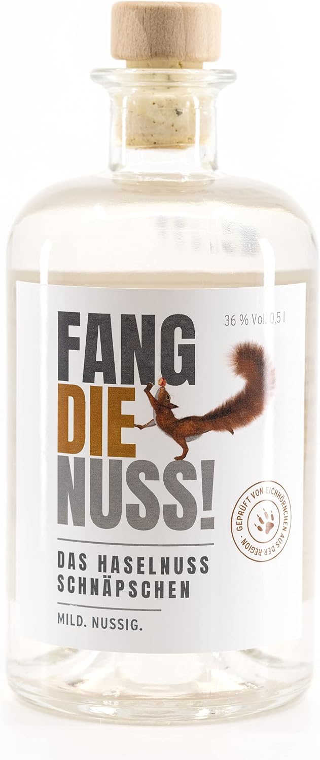 Fang die Nuss! Premium Hazelnut Schnapps | Mild Nutty | 36% Vol. Alcohol | Tested by Squirrels from the Region | Charity Gift | 0.5 L | Enjoy & Do Good