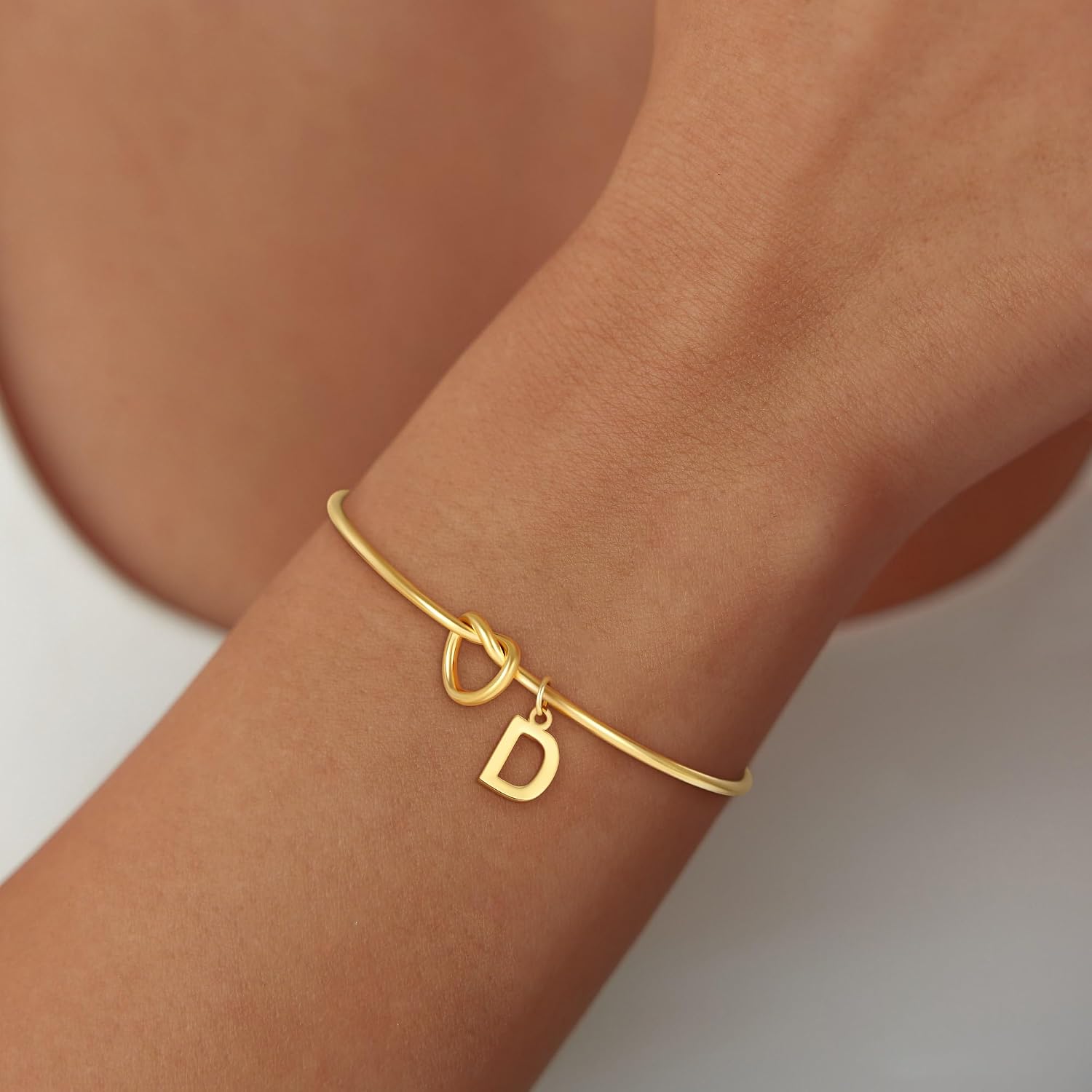 SLOONG Christmas Gifts for Women Girls Children 18K Gold/Silver Gold-Plated Knot Bracelet with Letters Monogram Bracelets Personalised Bracelet Jewellery Gifts for Women Girls Girlfriend – Bild 2