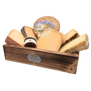 BAVAREGOLA South Tyrolean Cheese Gift Box – Gift Basket Filled with 5 Cheese Variations, Fig Mustard & Shaker Bread – Enjoyment Gift for Men and Women