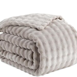RUIKASI Bubble Blanket Cuddly Blanket Fluffy Beige - 150 x 200 cm Sofa Blanket & Couch Blanket Made of Plush, Warm Fleece for Living Room Decoration Blanket, Thick Blanket