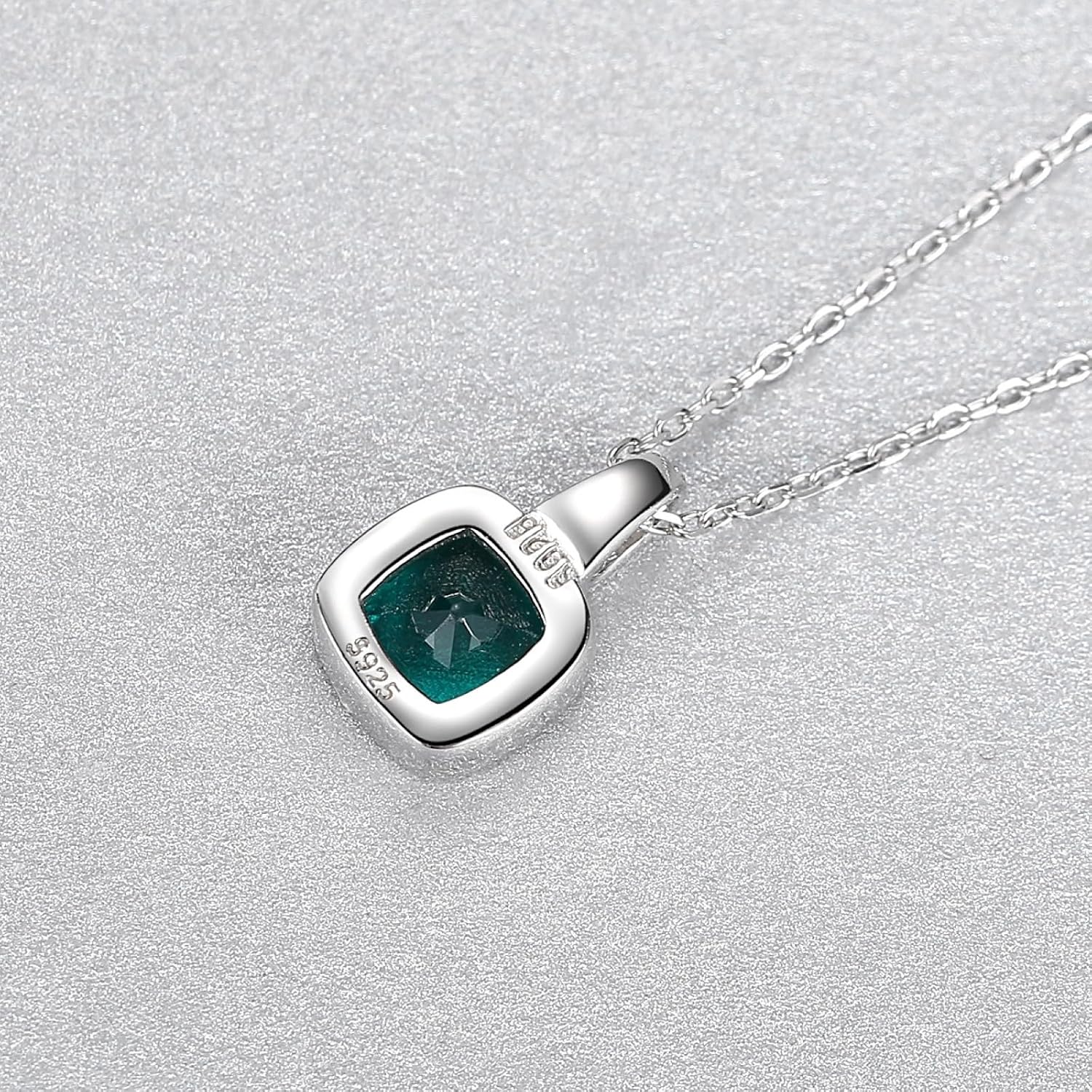Women's 925 Sterling Silver Birthstone Pendant Solitaire Necklace Emerald Gift for Women Christmas Valentine's Day Mother's Day, Silver, Emerald Cubic Zirconia – Bild 5