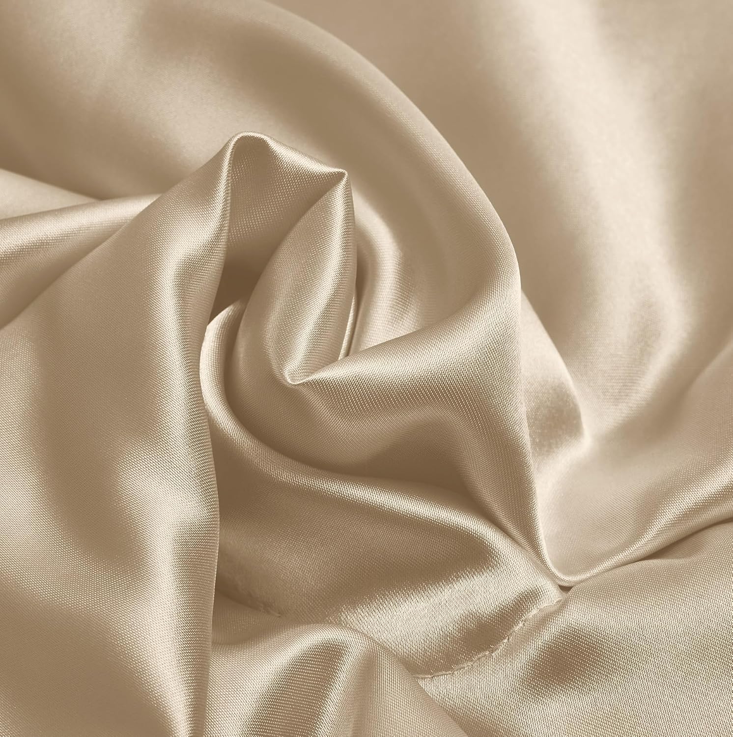 Satin Blanket 220 x 240 cm Beige Sofa Blanket Cooling Silky Silk Summer Blanket Lightweight Soft Luxury Smooth Shiny Satin Bedspread Cuddly Blanket for Bed Sofa Couch Bedroom Office Travel – Bild 6