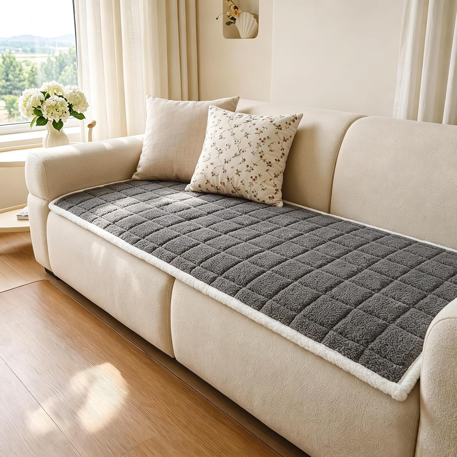 Thick Soft Sofa Cover Washable, Non-Slip Furniture Protector for 2 3 4 Seater Versatile Sofa Blanket for Dogs Cats Children, Universal Sofa Throw for Living Room, Grey 70 x 150 cm, 1 Piece – Bild 8