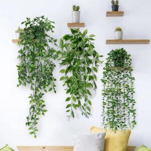 Betylifoy Pack of 3 Artificial Hanging Plants, Eucalyptus Leaves with Pots, 63 cm Long, Maintenance-Free Artificial Plants, Vine for Home, Garden, Indoor and Outdoor Decor (Eucalyptus)