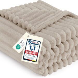 Bedsure Cuddly Blanket, 150 x 200 cm, Room Decoration, Bedspread, Beige