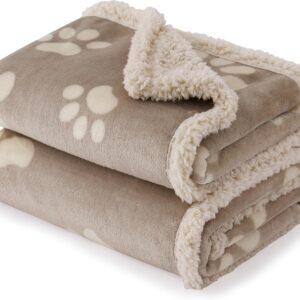 BEDSURE Waterproof Dog Blanket for Large Dogs – 127 x 102 cm Washable Dog Blanket Sofa Protection Sherpa Fleece Cat Blanket Soft Light Taupe