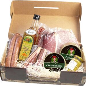 Schwarzwald Metzgerei - Gift Set "Brotzeit" with Various Sausage Specialities, a Gourmet Mustard and Excellent Williams Schnapps - 9 Pieces
