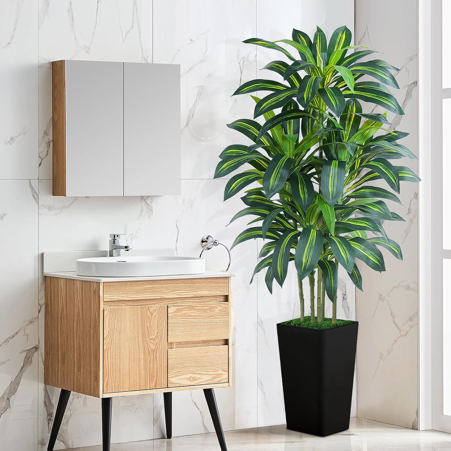 Dracaena Artificial Plant 180 cm with Black Planter, Artificial Palm Tree Large Like Real with 108 Leaves, Artificial Tree for Indoor Decoration, Living Room, Bedroom, Office, Garden, Home – Bild 6
