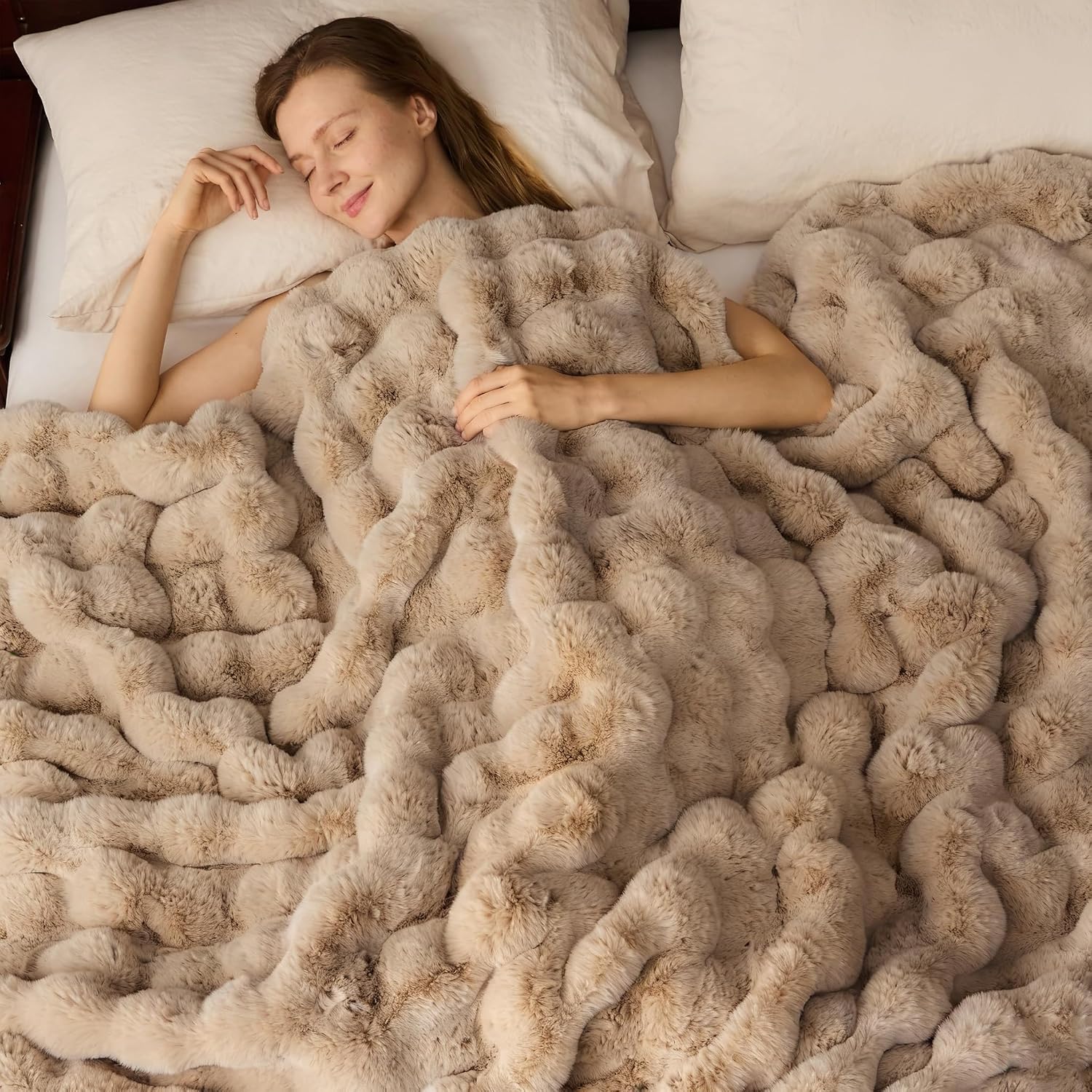 YBIKE Faux Fur Throw Blanket, Fluffy Soft Plush Bubble Blanket 150 × 130 cm, Warm Double-Sided Imitation Rabbit Blanket for Bed, Sofa, Couch and Armchair (Skin Color) – Bild 5