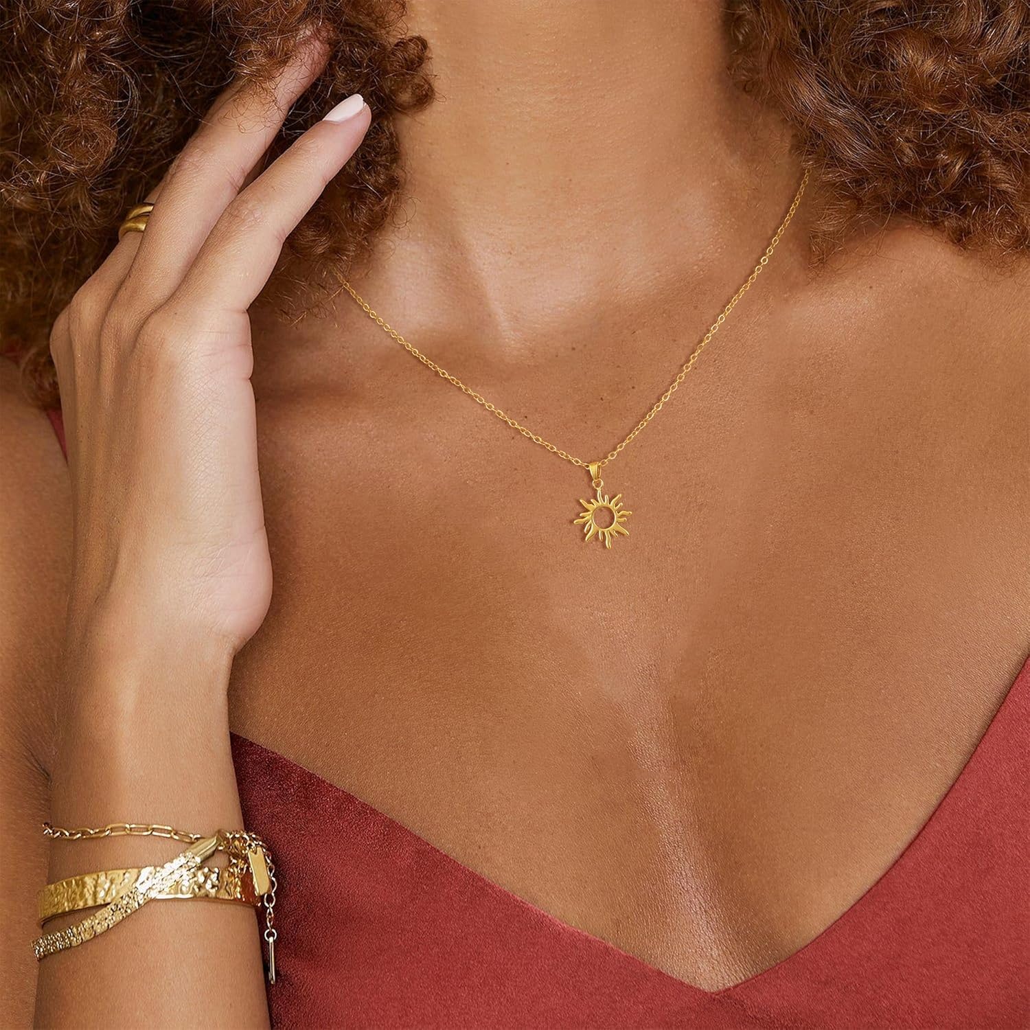 Tewiky Women's Sun Necklace, 14K Gold-Plated Layering Sun Pendant Necklace – Bild 4