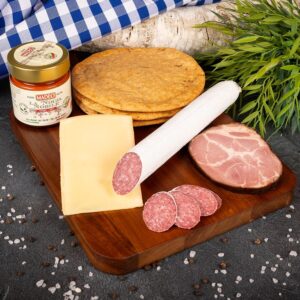 WURSTBARON Dolce Vita Lunch Package Gift Set with Nduja, Bacon, Cheese, Salami and Bread, Sausage Package with Spread Salami, Black Smoked Ham, Butter Cheese, Salametti & Original South Tyrolean Shredded Bread