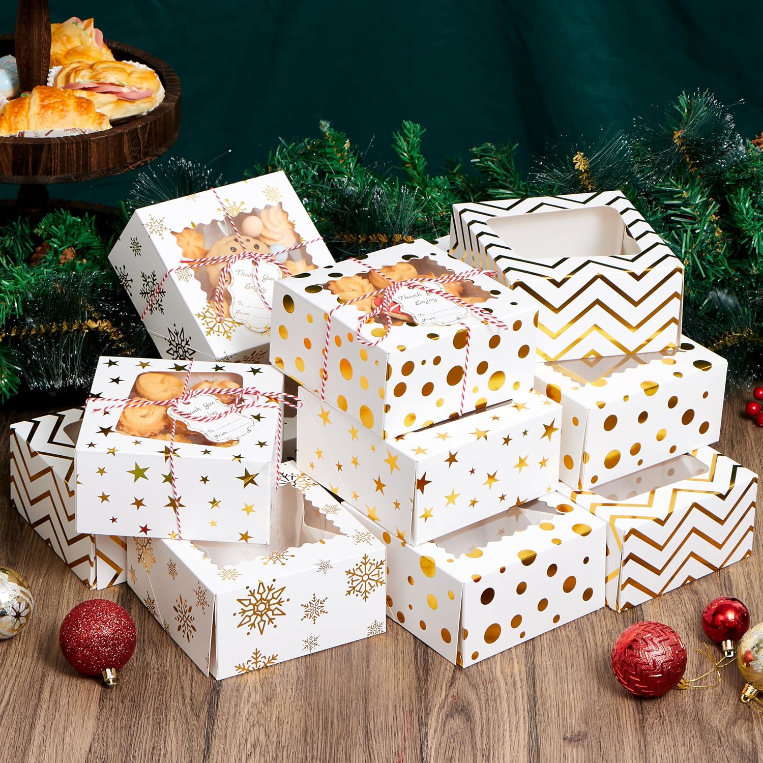 JOYIN Christmas Cookie Boxes, Gold Foil Box with Window, 6" x 6" x 3", Bakery Gift Wrapping with 4 Designs for Christmas, Holiday, Party, Pastry, Cupcakes, Cookies, Donuts, Pack of 24 – Bild 6