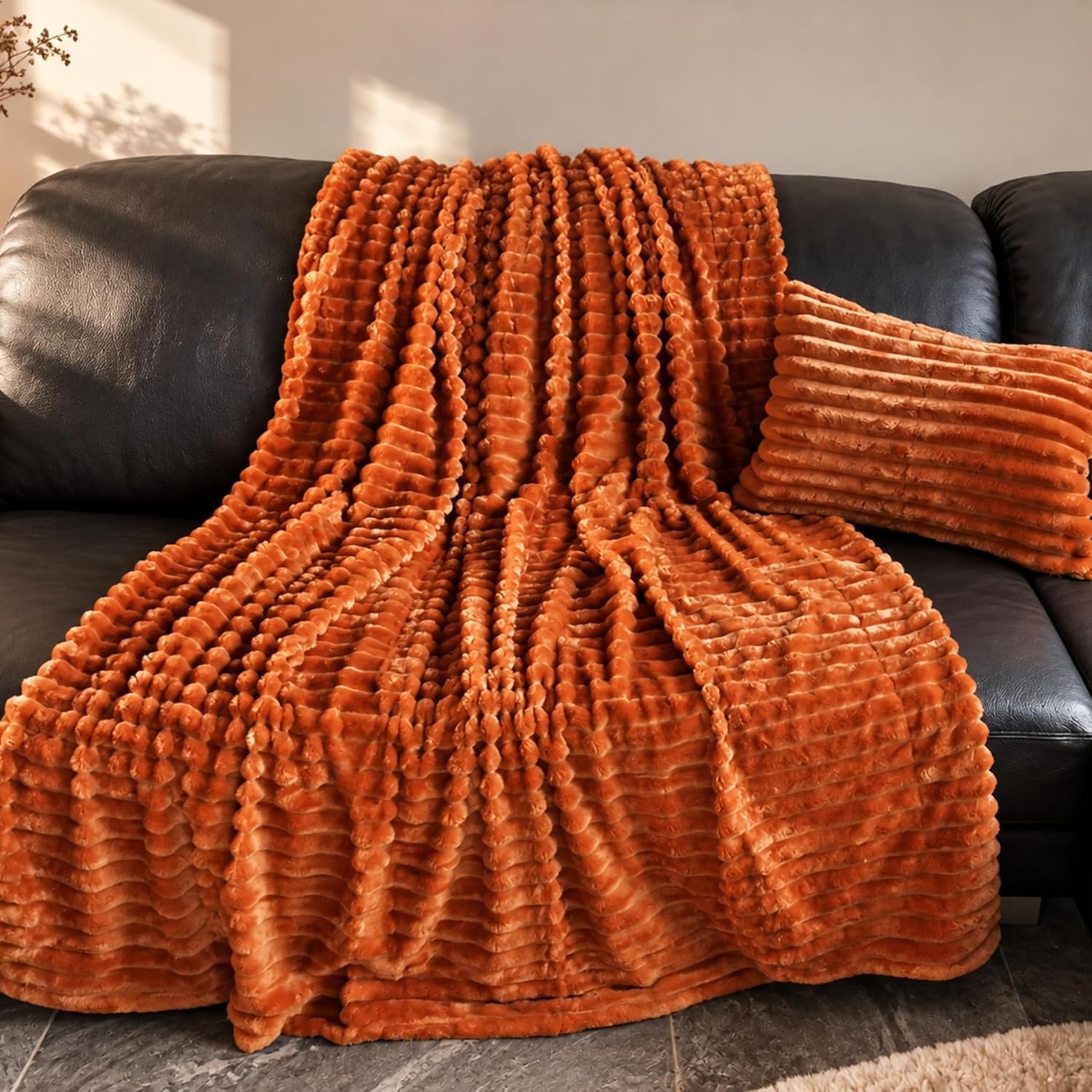 Cuddly Blanket Modern 3D Corduroy Look Design 150 x 200 cm High-Quality Fluffy Cuddly Blanket in Fur Look Sofa Blanket with Cuddly Fleece Back (Brown) – Bild 2
