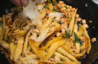 Schupfnudeln mit Haselnuss und Parmesan – Rezept von Ben Perry