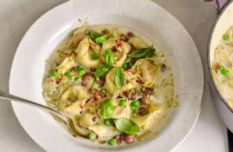 Tortelloni-Eintopf mit Bohnen – Rezept von Ella Mills