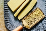 Basisrezept veganer Reibekäse